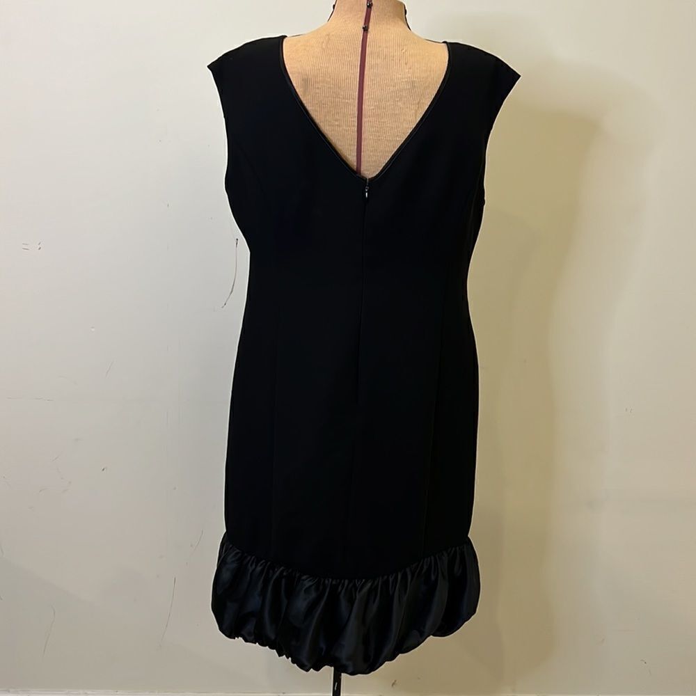 NWT Evan Picone Black Sheath Sleeves Dress with Ruffle Hem - Size 12 - Picture 9 of 14